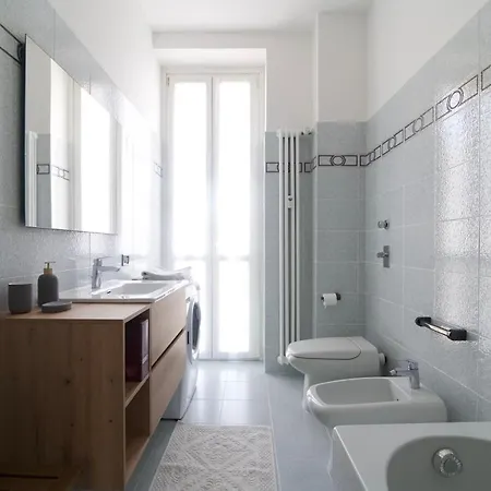 & The Apartamento Como